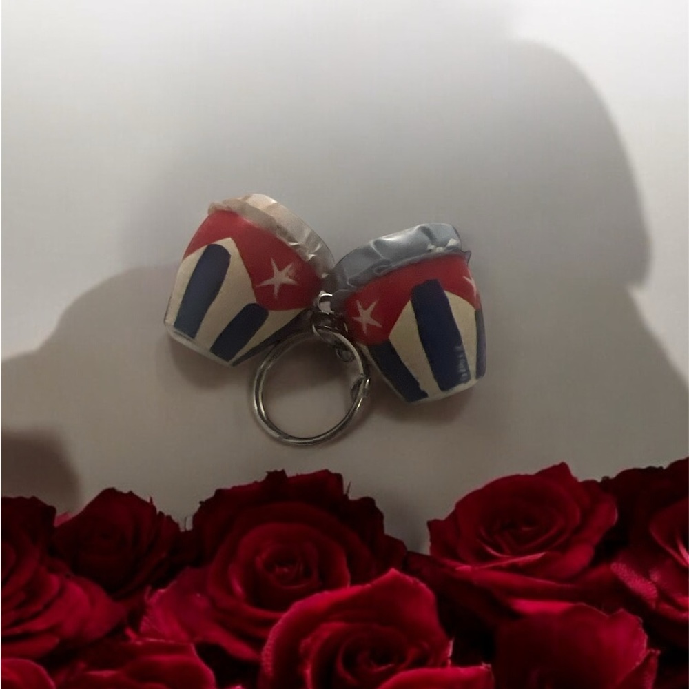 Authentic Cuban Key Chain 🇨🇺 - Picture 3 of 3